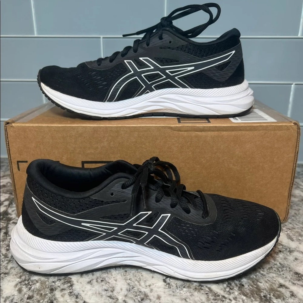 Asics Women's Gel-Excite 6 Black/White Running Shoes 1012A154 - Size 8